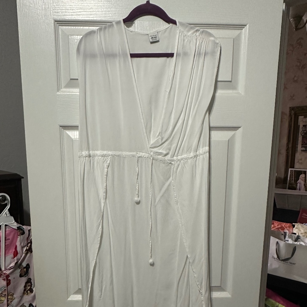 White Cover Up